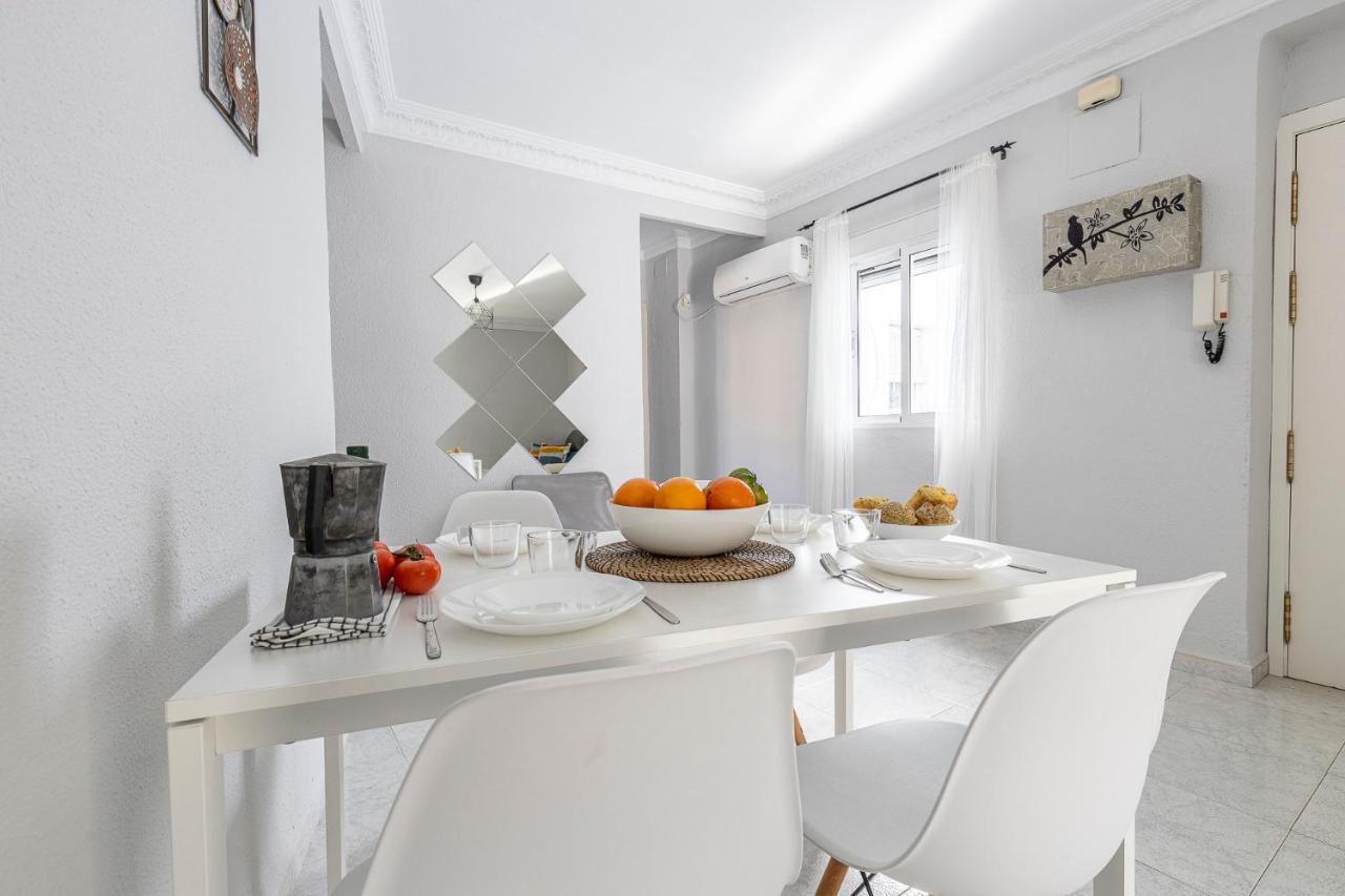 Pureza Dreams De Sevilla Oasis En Triana Bagian luar foto
